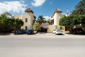 Fachada da propriedade
