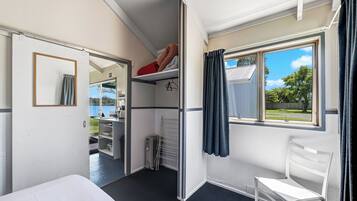 Basic Cabin | 1 bedroom, free WiFi, bed sheets