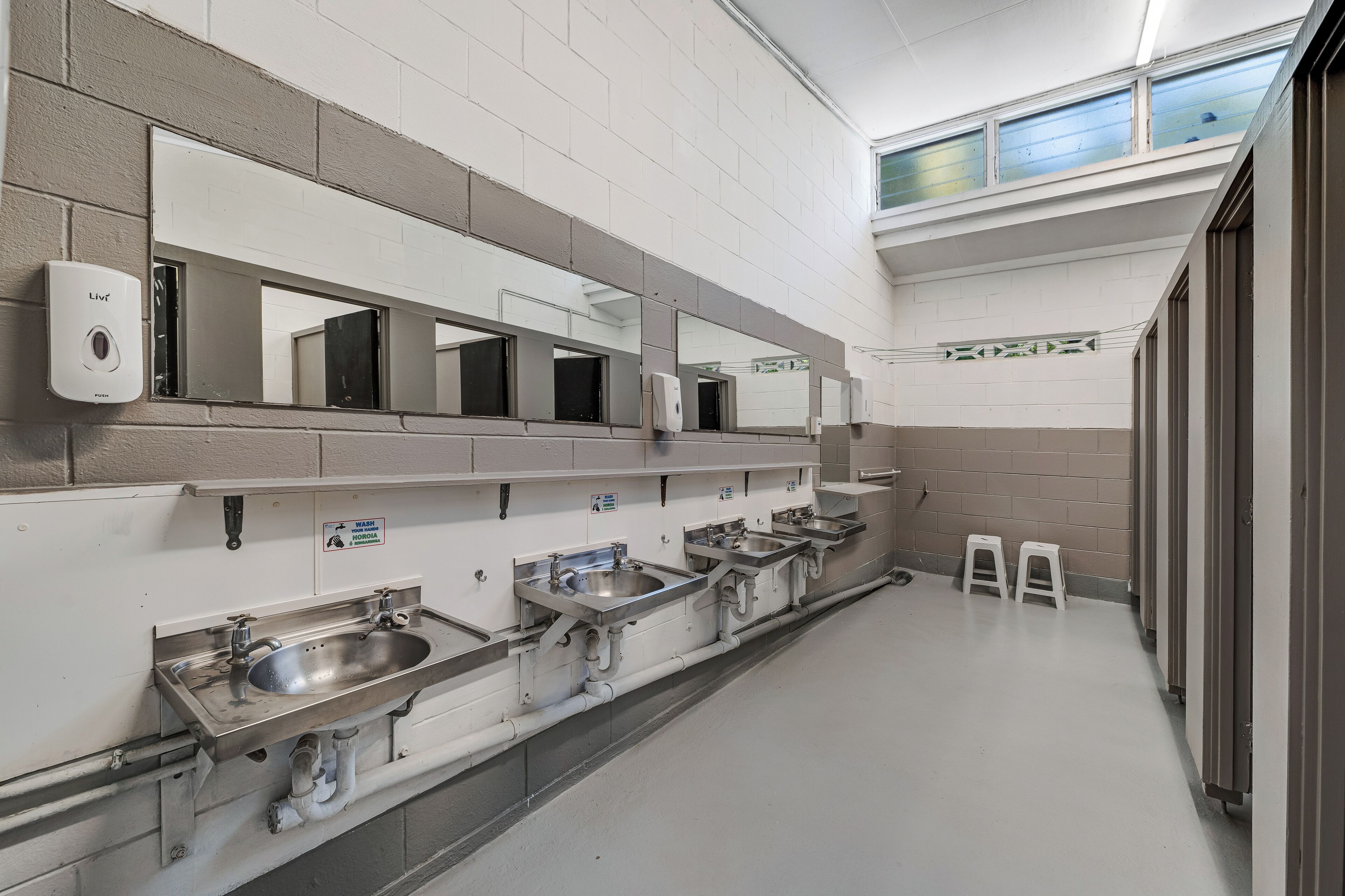 Bilik mandi berkongsi