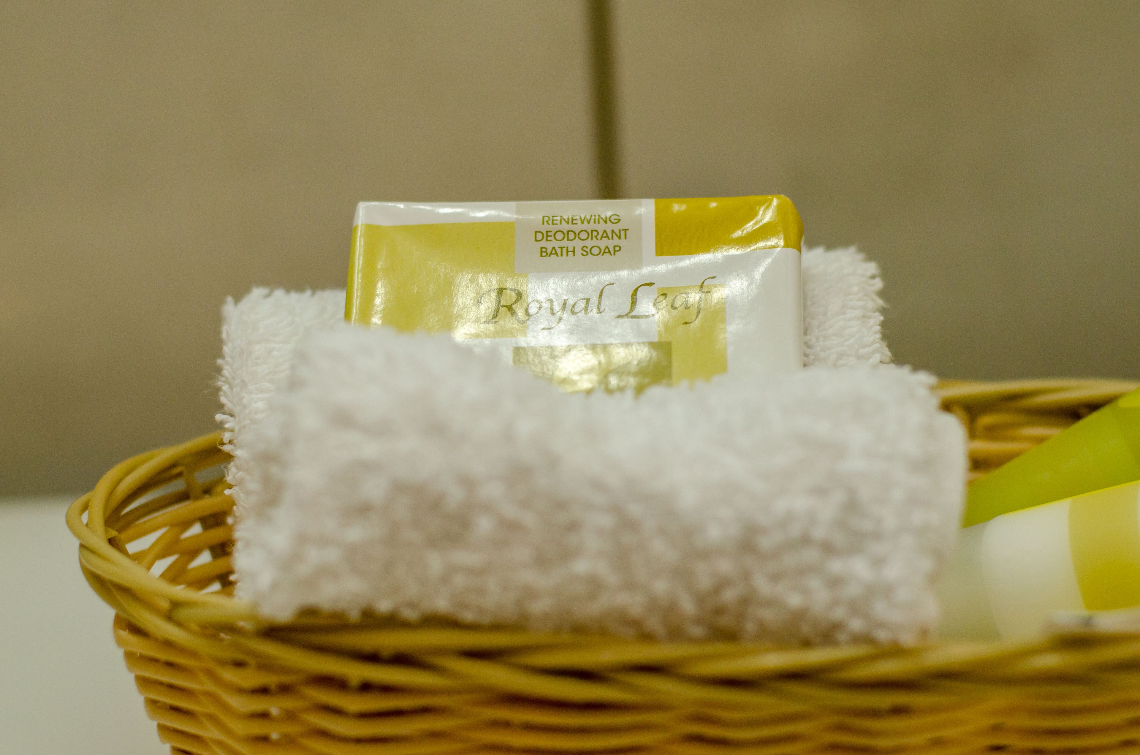 standard twin room | in-room safe, individually decorated, individually furnished