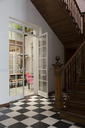 Interior entrance - El Patio 77 (Mexico City)