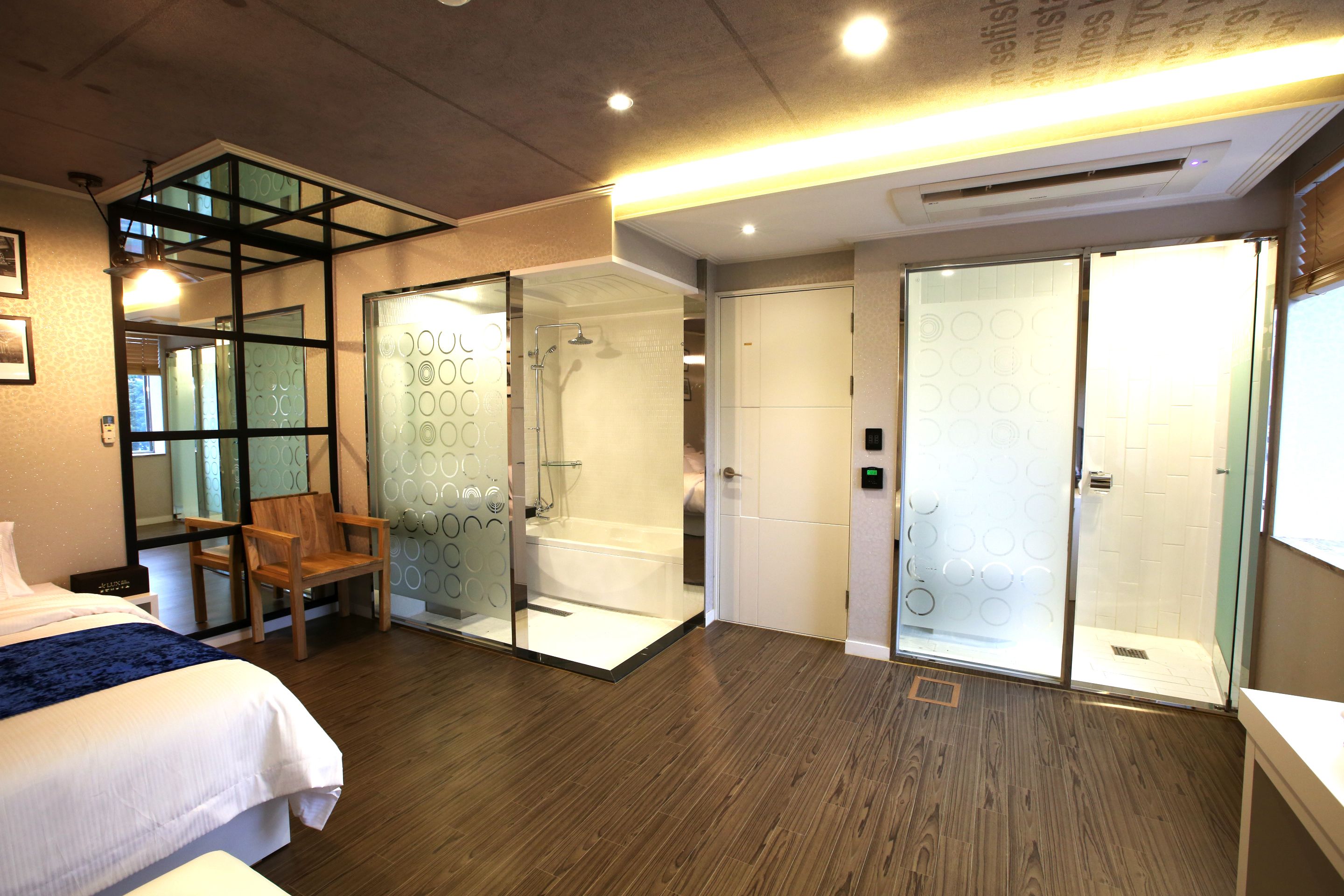 Luxury Twin Room | Bathroom | Designer toiletries, hair dryer, slippers, towels