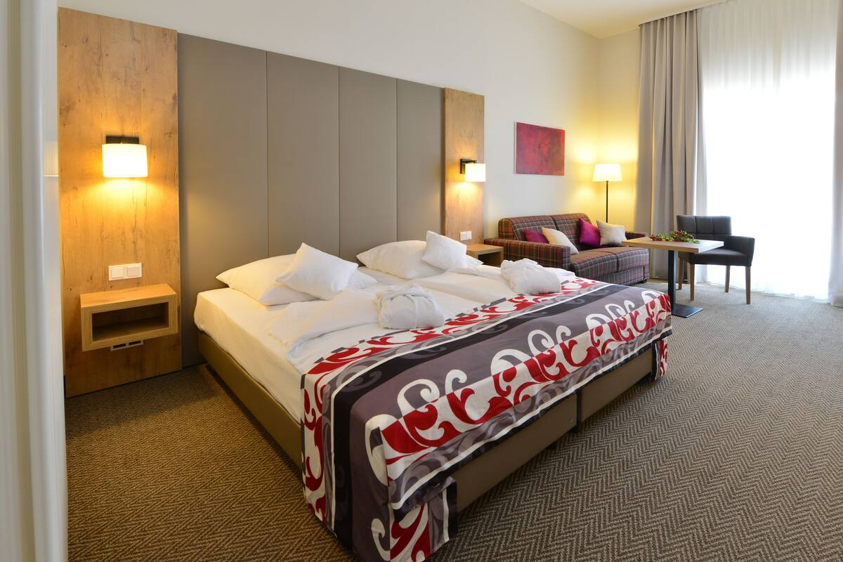 double room | in-room safe, desk, soundproofing, free cots/infant beds