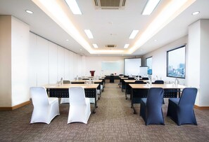 Meeting facility - Hotel 88 Mangga Besar VIII by WH (Jakarta)