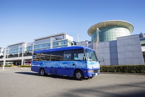 Airport shuttle