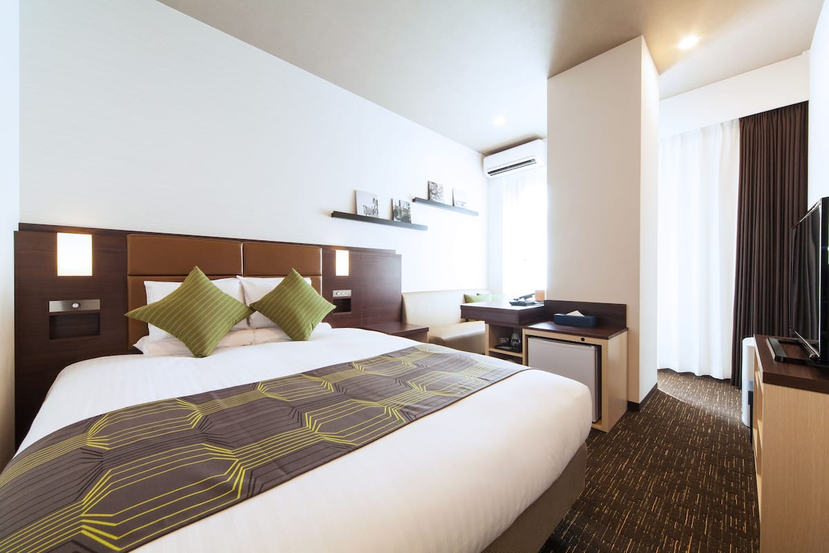 down duvets, in-room safe, desk, free wifi