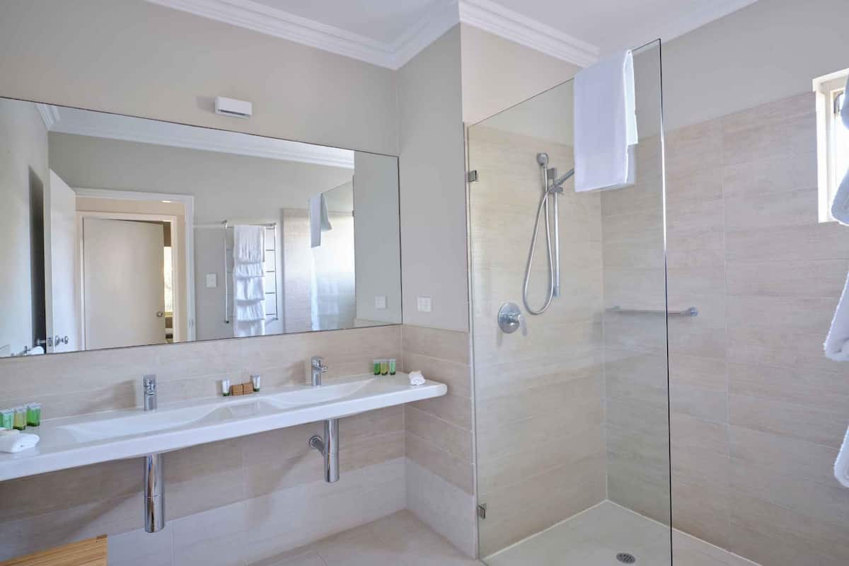 villa, 3 bedrooms (self contained) | bathroom | free toiletries, hair dryer, towels, soap