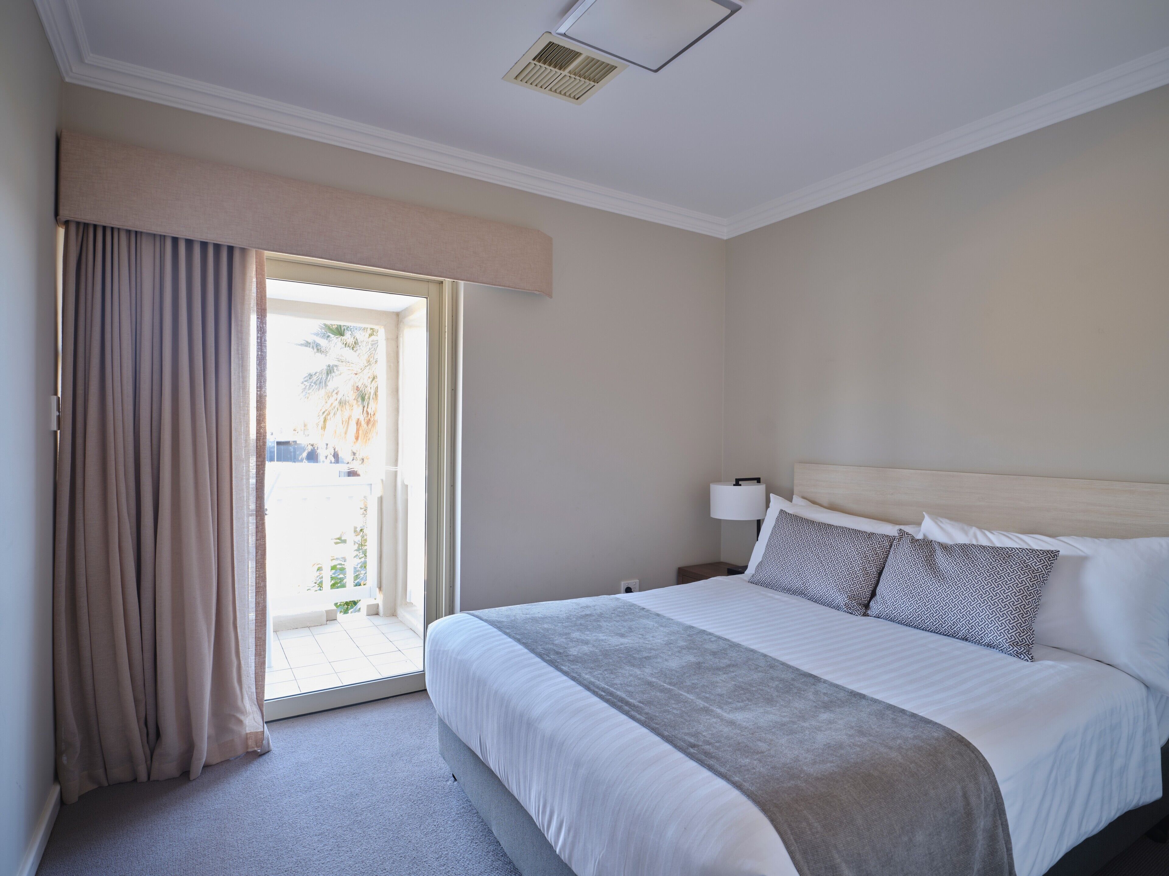 villa, 3 bedrooms (self contained) | 3 bedrooms, iron/ironing board, cots/infant beds, free wifi