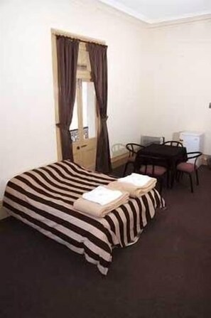 Standard Balcony Queen Room 