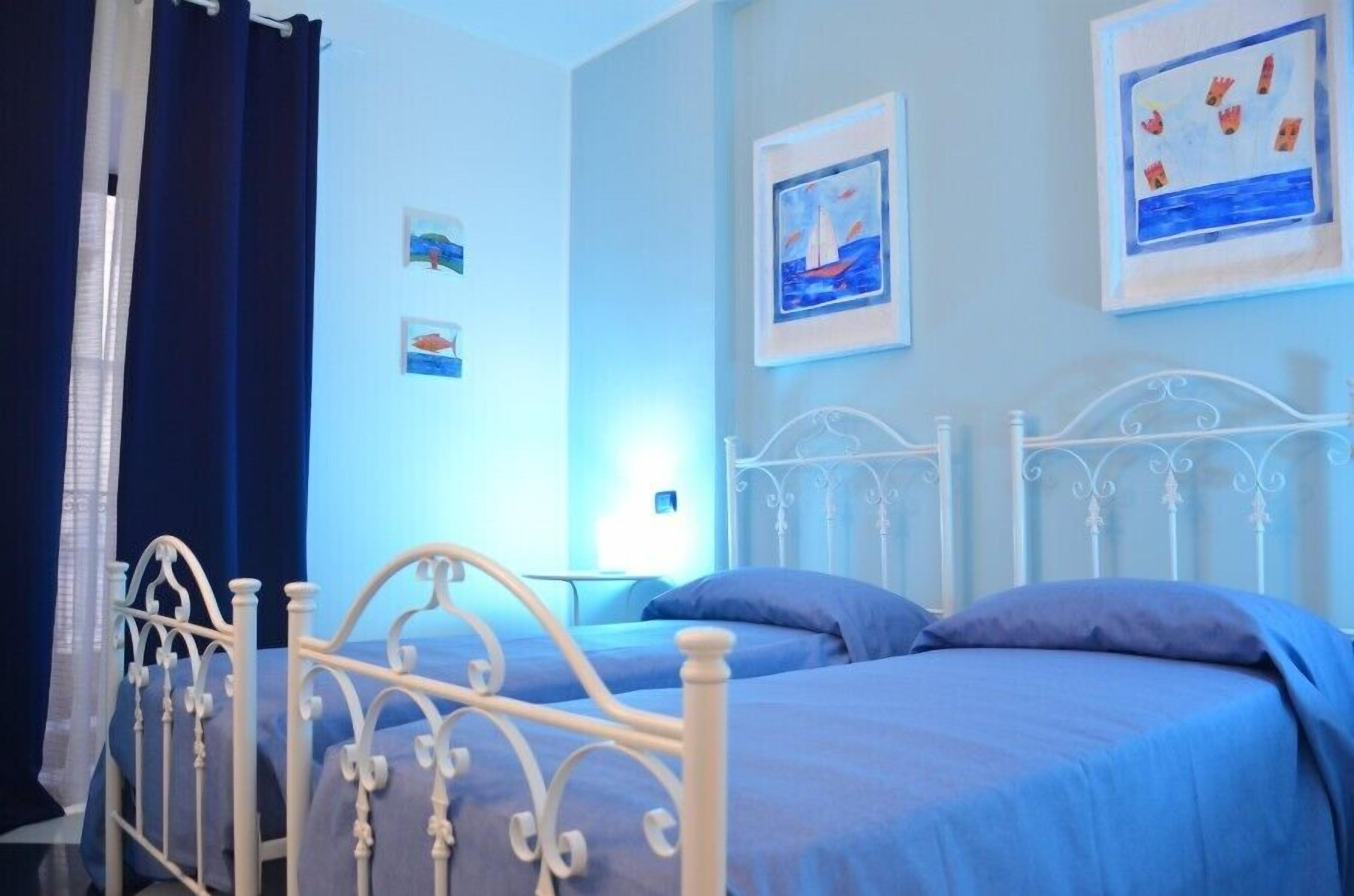 Classic Double Room, Private Bathroom (External) | Desk, free WiFi, bed sheets