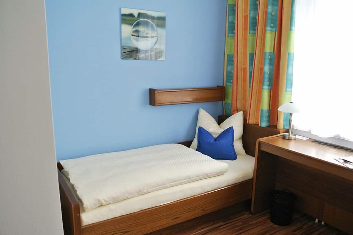 Habitación individual estándar | Escritorio, wifi gratis y ropa de cama
