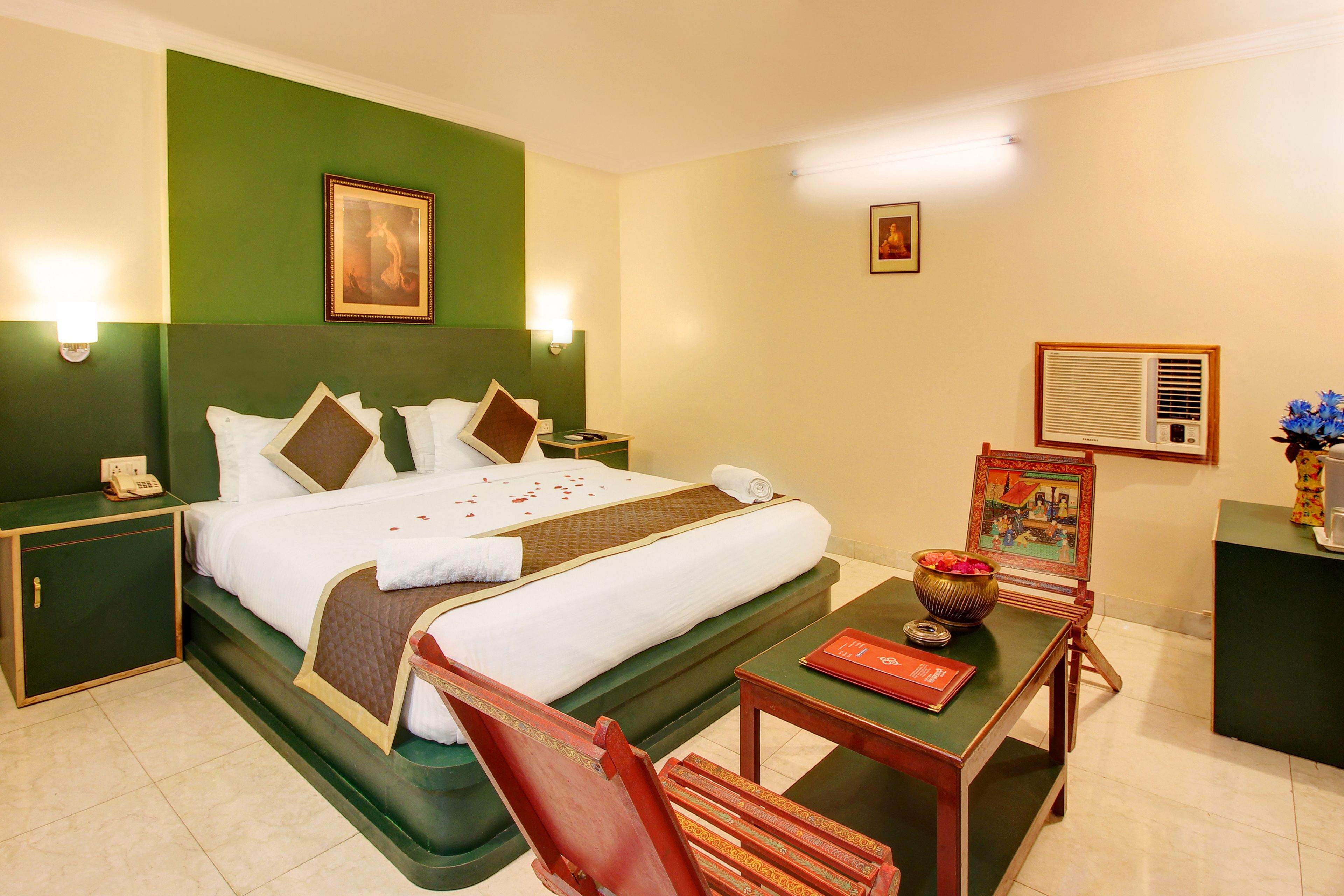 Photo - Hotel Jaisingh Palace