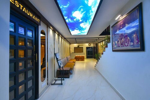 Hotel Jaisingh Palace