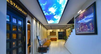 Hotel Jaisingh Palace