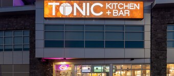 Hotel Clique Calgary Airport