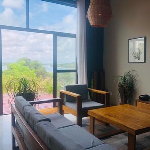 Villa familiar, 2 habitaciones, vistas al lago, junto al lago | Zona de estar