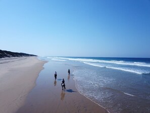 Private beach nearby, surfing, kayaking, rowing - Naara Ecolodge & Spa (Chidenguele)
