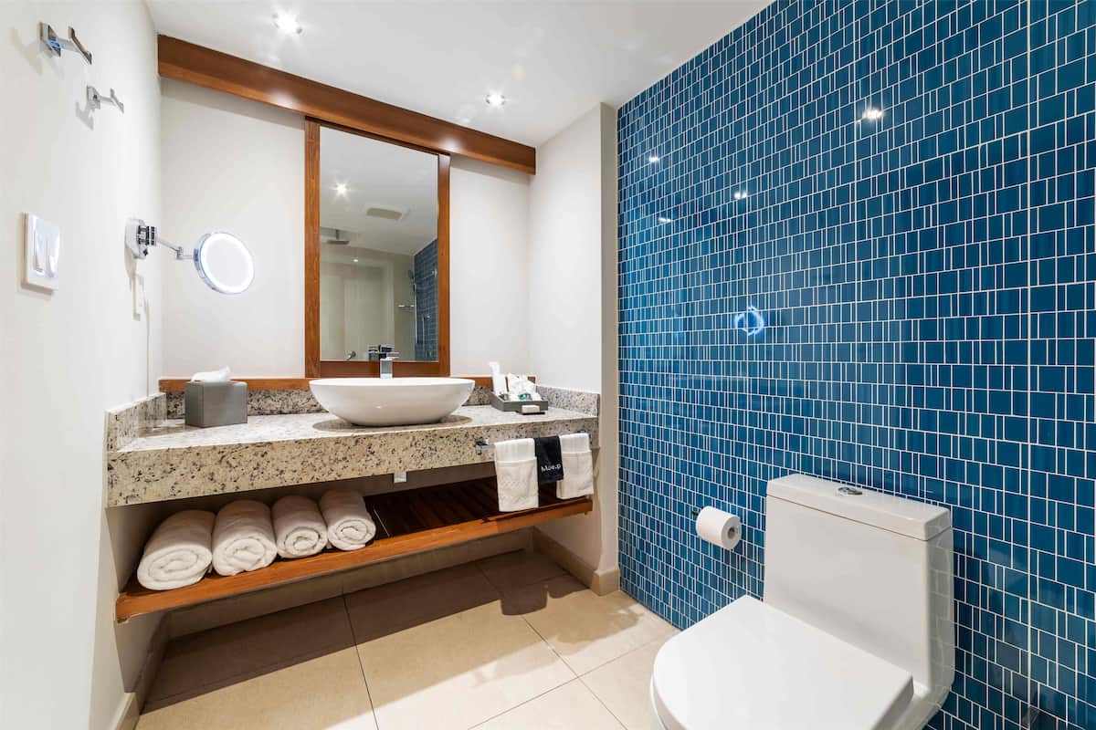 Suite, 1 King Bed, Ocean View (Junior Suite King) | Bathroom | Designer toiletries, hair dryer, bathrobes, slippers