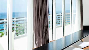 Executive Suite, 1 King Bed, Ocean View (Luxury Butler Penthouse) | Premium bedding, free minibar, in-room safe, desk