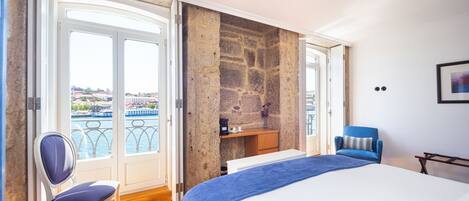 Literie de qualité supérieure, couette en duvet d'oie, minibar