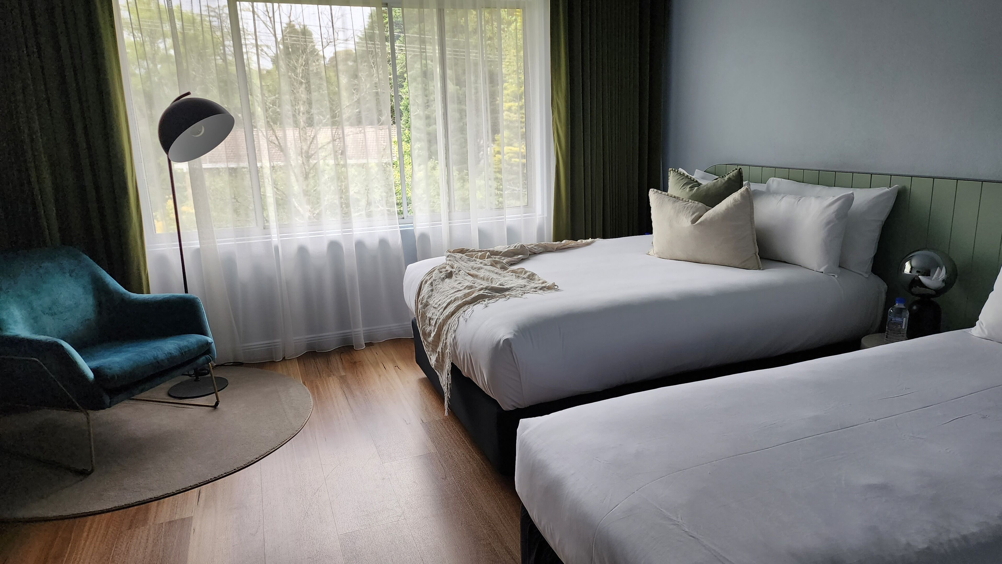 Queen Plus One | Premium bedding, blackout curtains, iron/ironing board, free WiFi