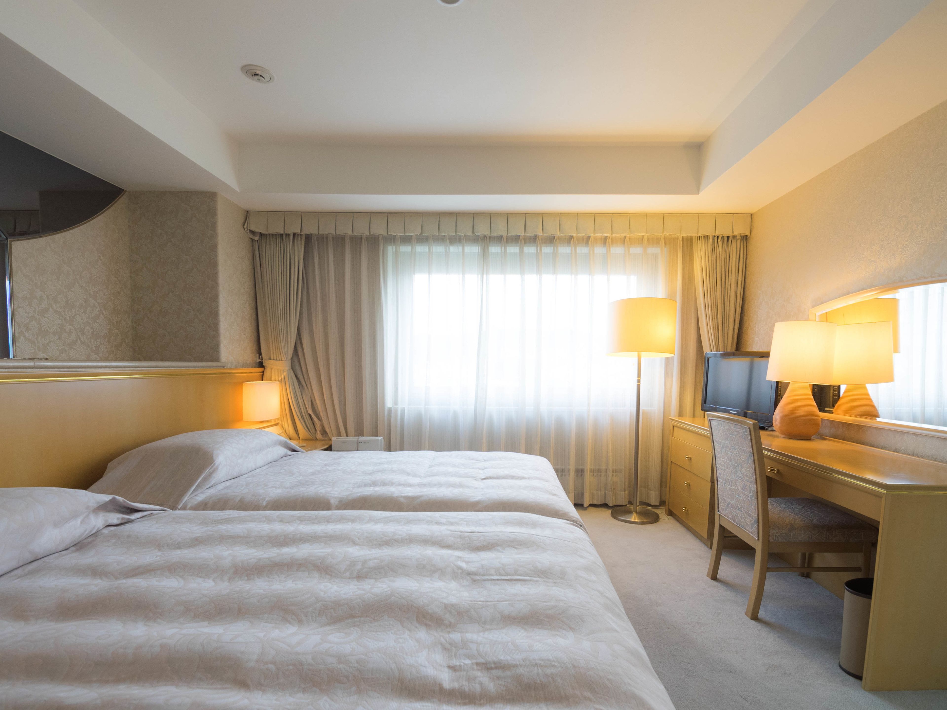 Royal Suite | Desk, iron/ironing board, free WiFi