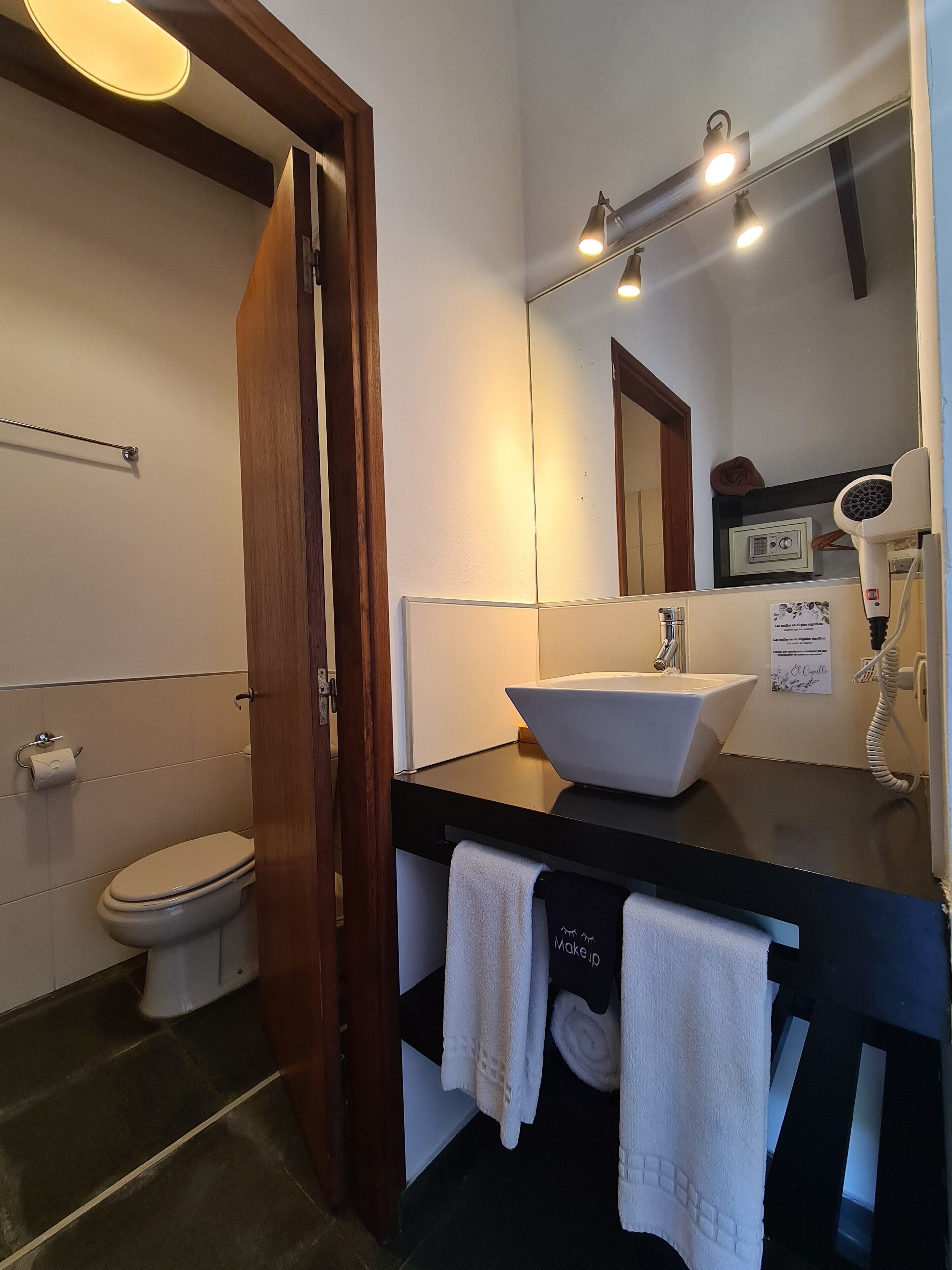 standard room, garden view | bathroom | shower, free toiletries, hair dryer, towels