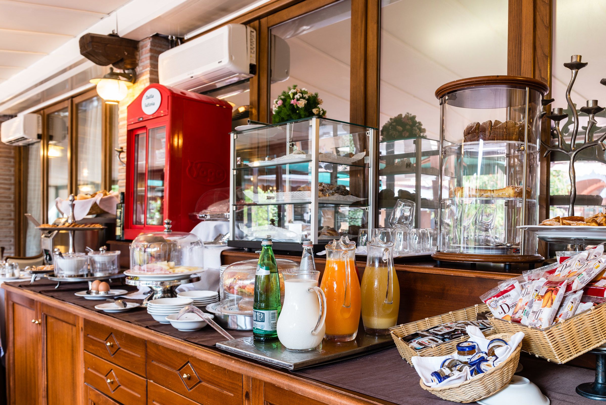 daily buffet breakfast (eur 12 per person)