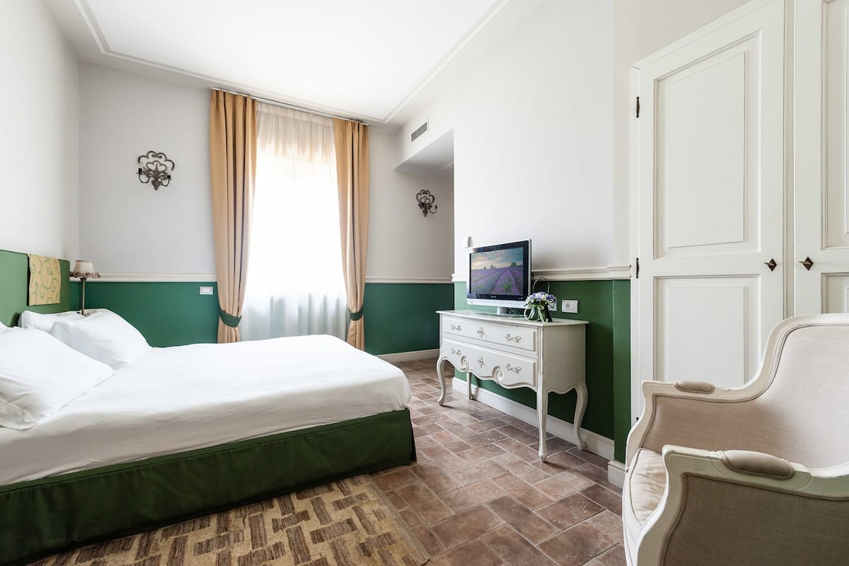 Double Room | Premium bedding, minibar, in-room safe, individually furnished