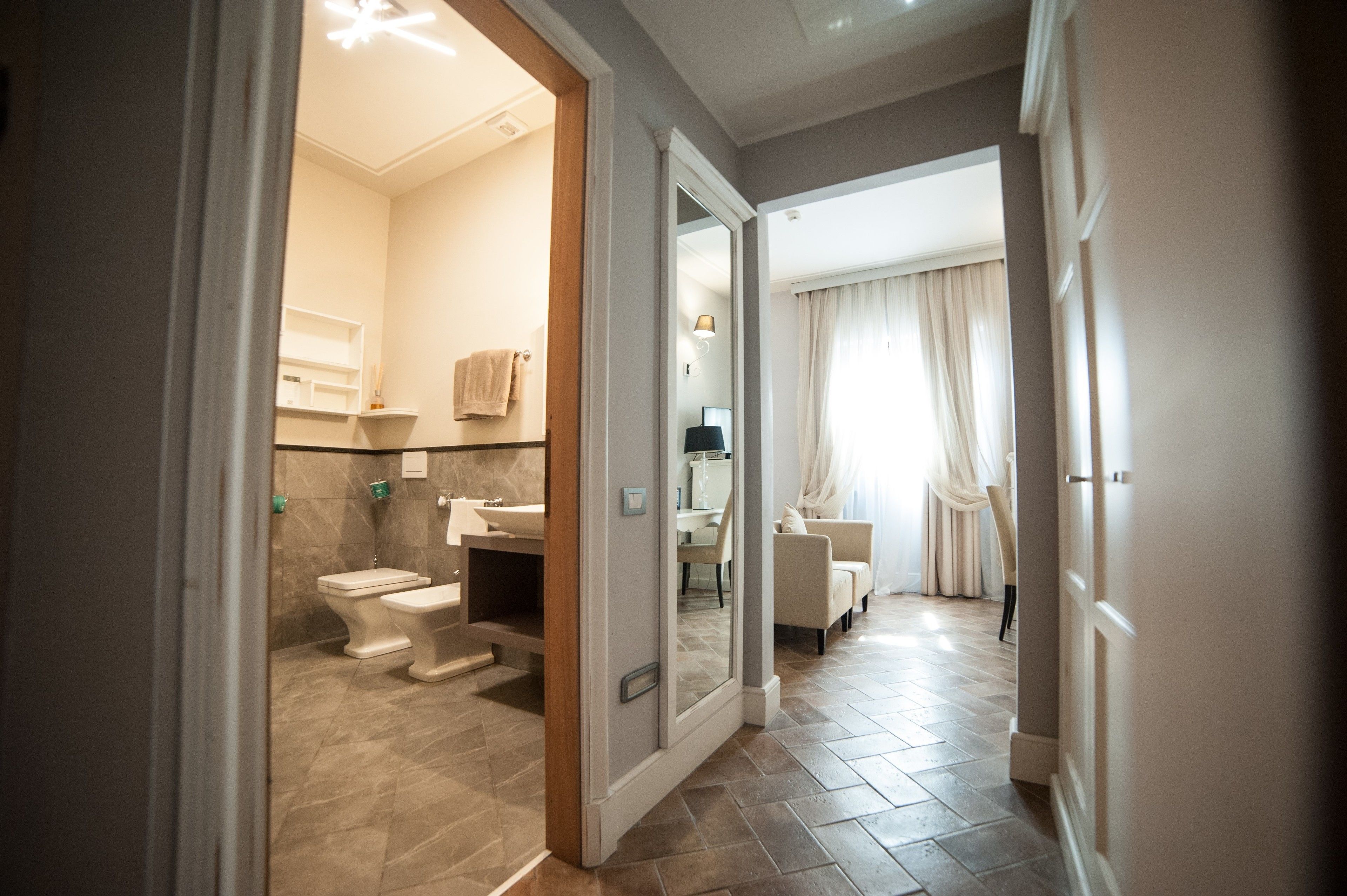 shower, free toiletries, hair dryer, bidet