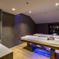 Salas de tratamiento para parejas, sauna y baño de vapor