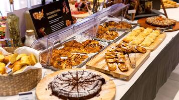 Colazione completa inclusa, servita tutte le mattine
