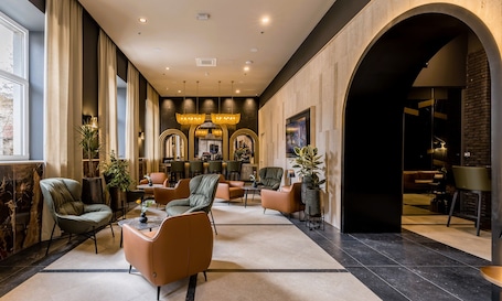 Bar (on property). Cornaro Hotel