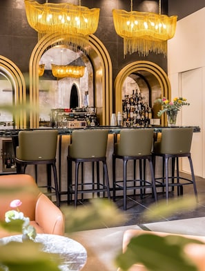 Bar (on property) - Cornaro Hotel (Split)