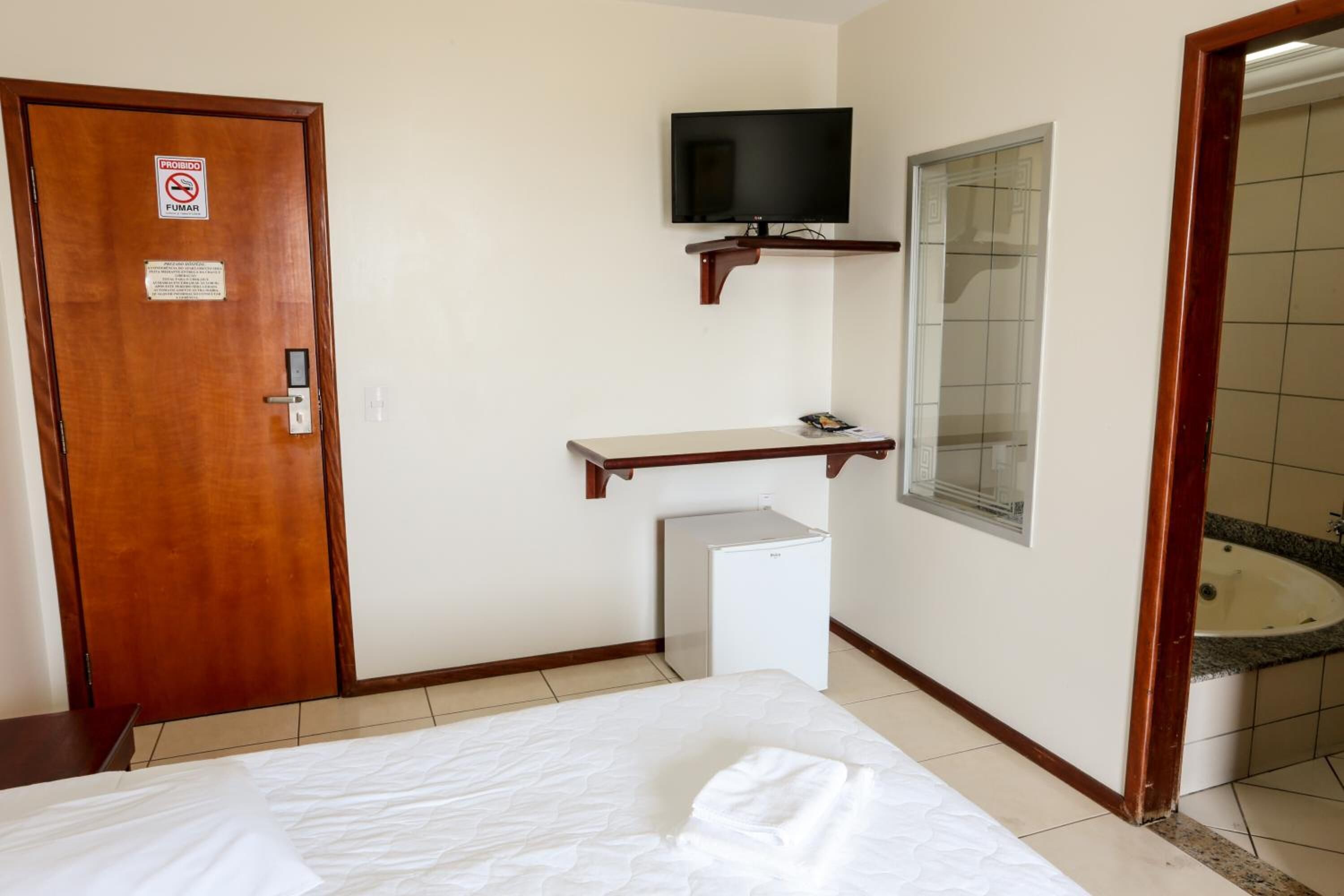 minibar, free wifi, bed sheets