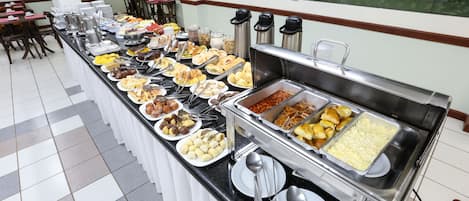 Colazione a buffet inclusa, servita tutte le mattine