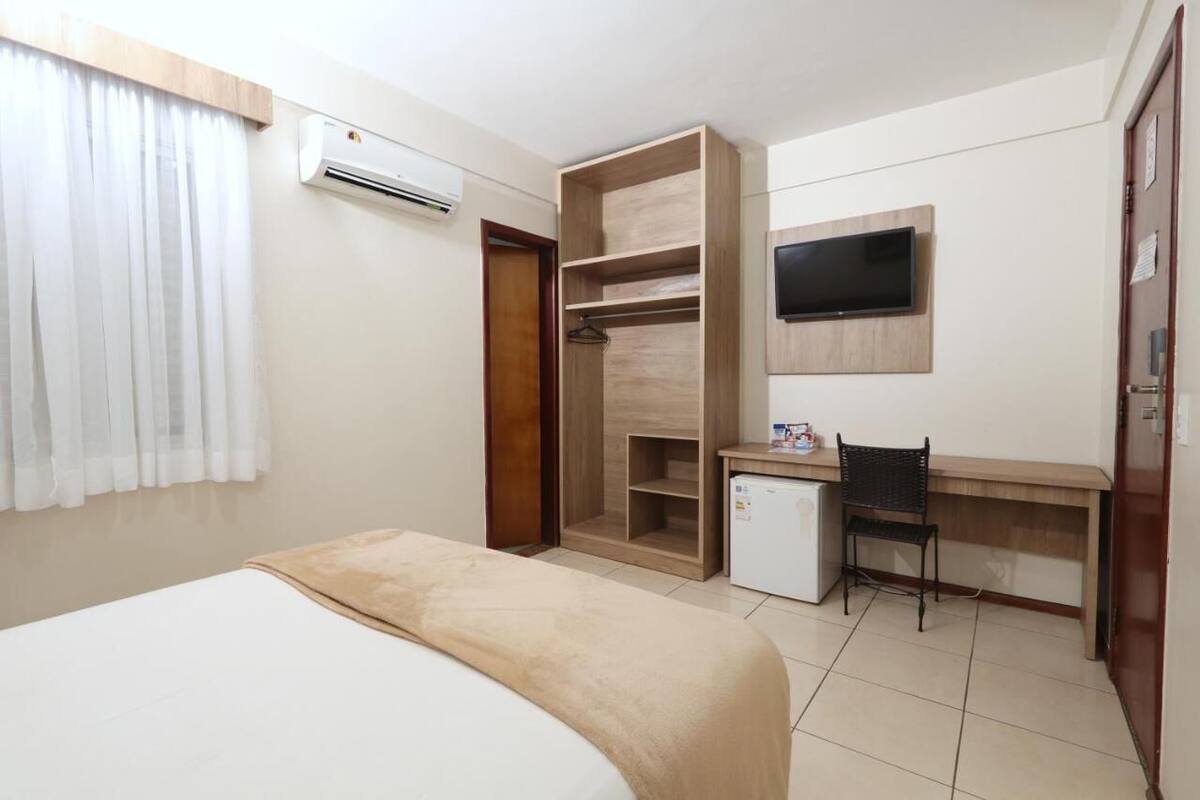 Minibar, soundproofing, free WiFi, bed sheets