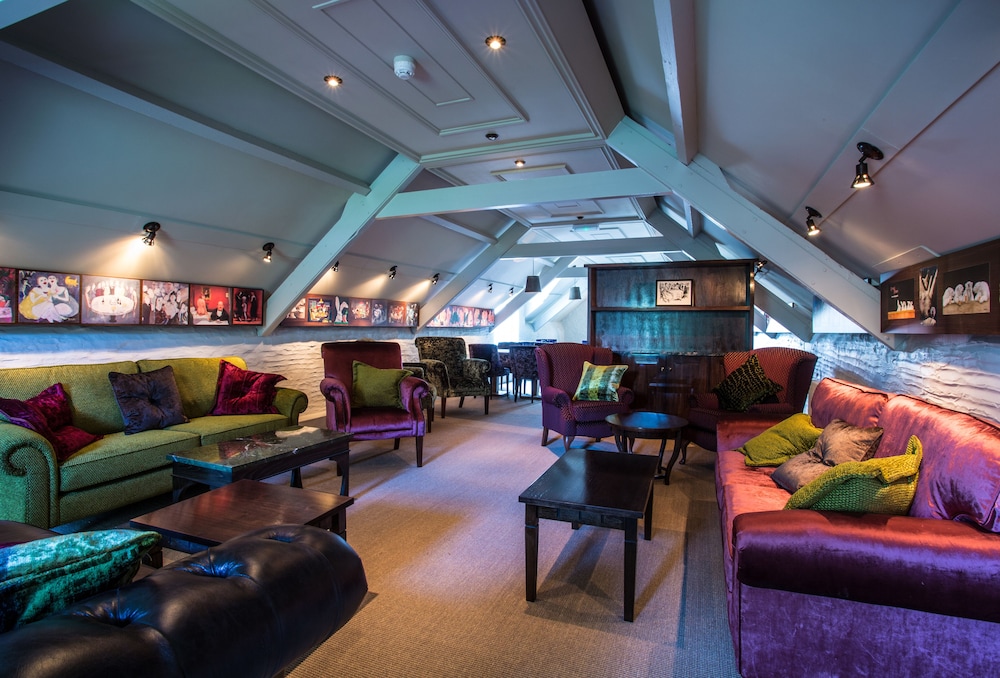 Kentisbury Grange by null