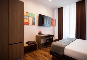 Doppelzimmer | Minibar, Zimmersafe, Schreibtisch, kostenloses WLAN