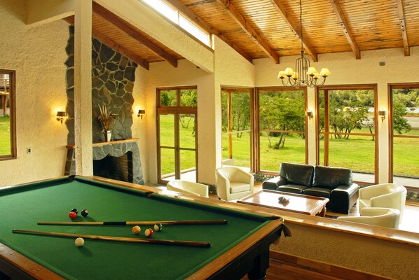 Billiards - Parador Austral Lodge (Chile Chico)