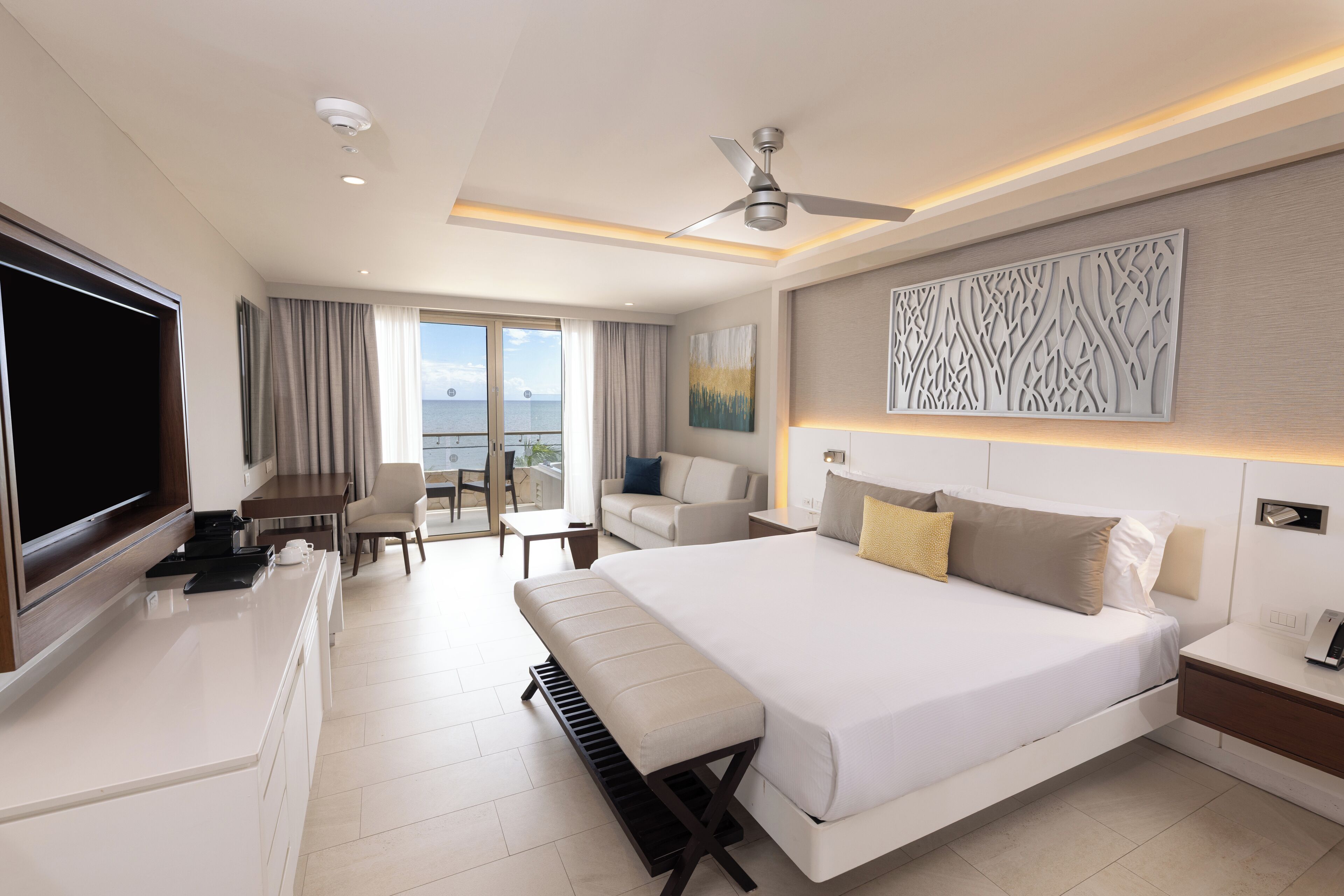 Premium bedding, free minibar, in-room safe, desk