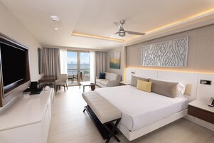 Premium bedding, free minibar, in-room safe, desk