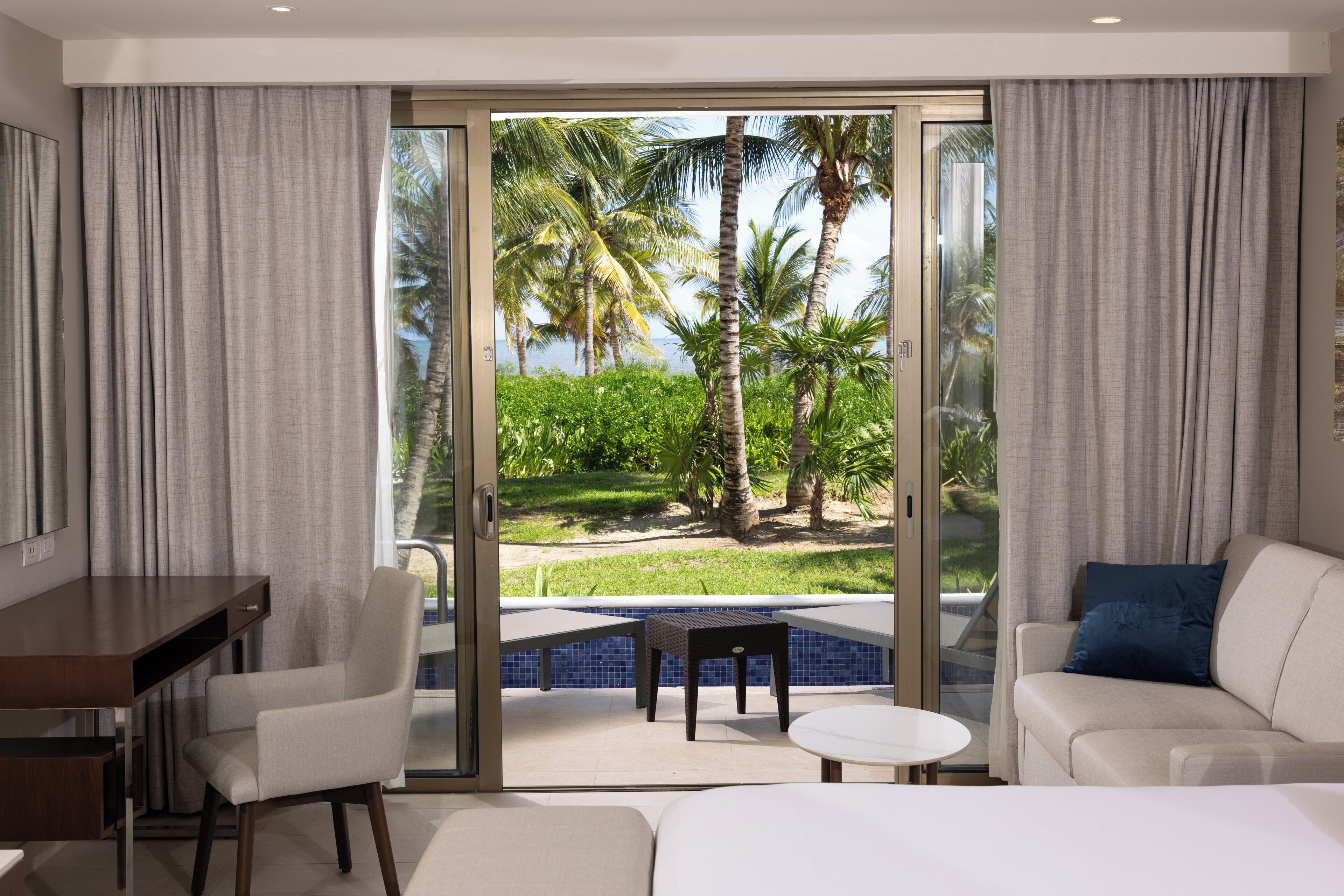 Premium bedding, free minibar, in-room safe, desk