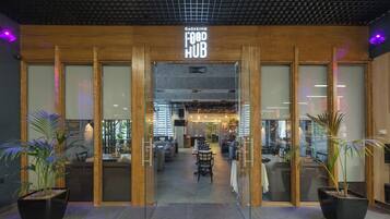 Breakfast and lunch served, Modern European cuisine