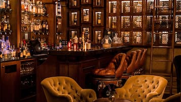 2 か所のバー / ラウンジ