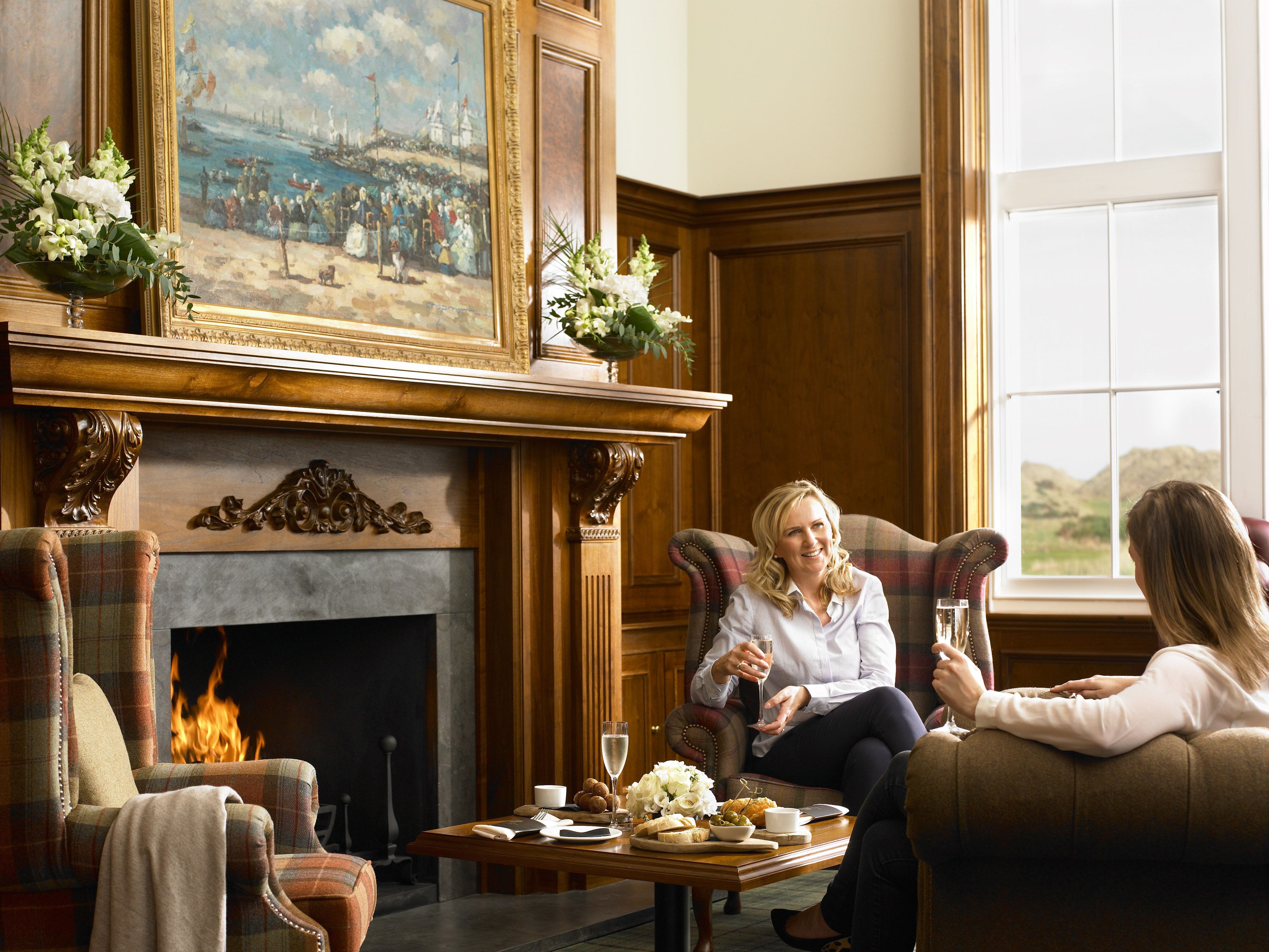 2 restaurants, breakfast, lunch, dinner served; Regional cuisine