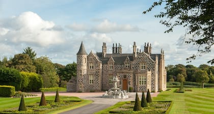 Trump Macleod House & Lodge