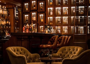 2 bars/lounges - Trump® International Scotland (Aberdeen)