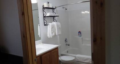 Brush Country Lodge