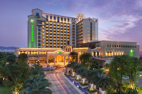Exterior. Holiday Inn Airport Guangzhou by IHG